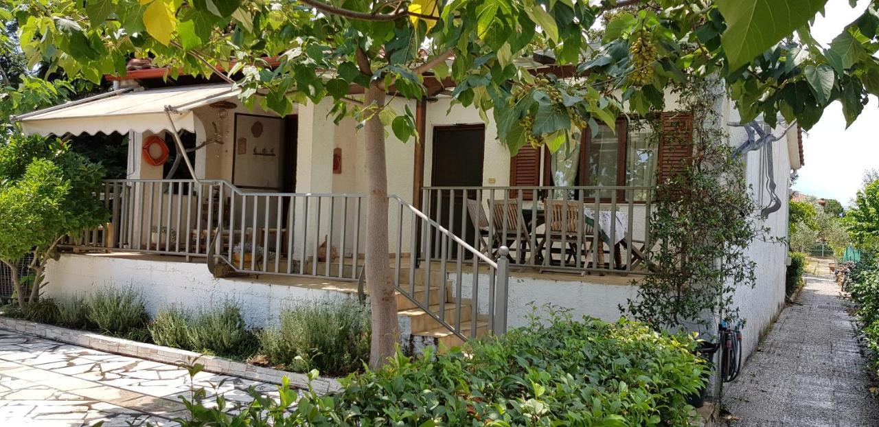 Villa Country House By The Sea !!! Karavómilos Exterior foto