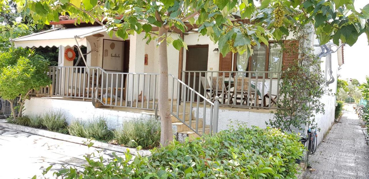 Villa Country House By The Sea !!! Karavómilos Exterior foto
